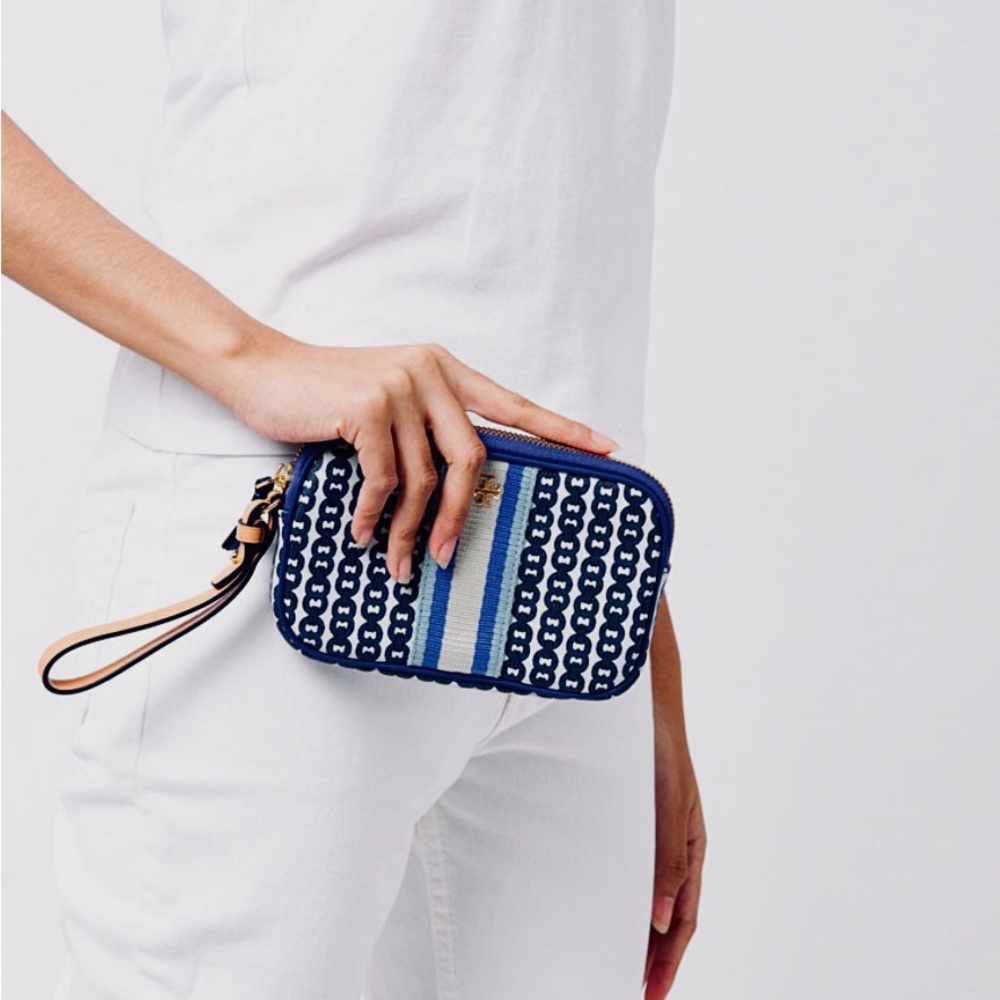 Tory Burch Gemini Link Canvas Wristlet